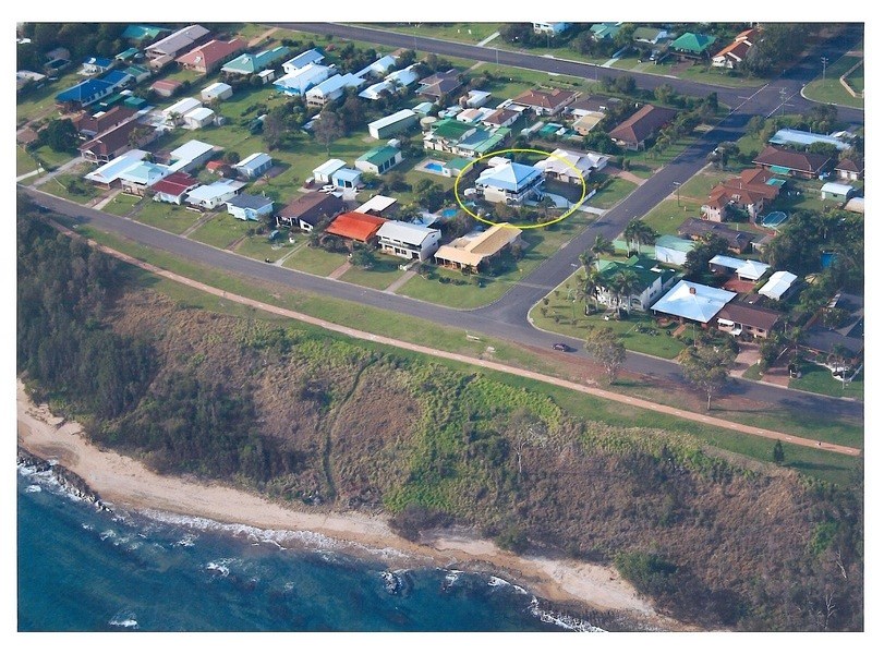 4 Kelly Street, Point Vernon QLD 4655