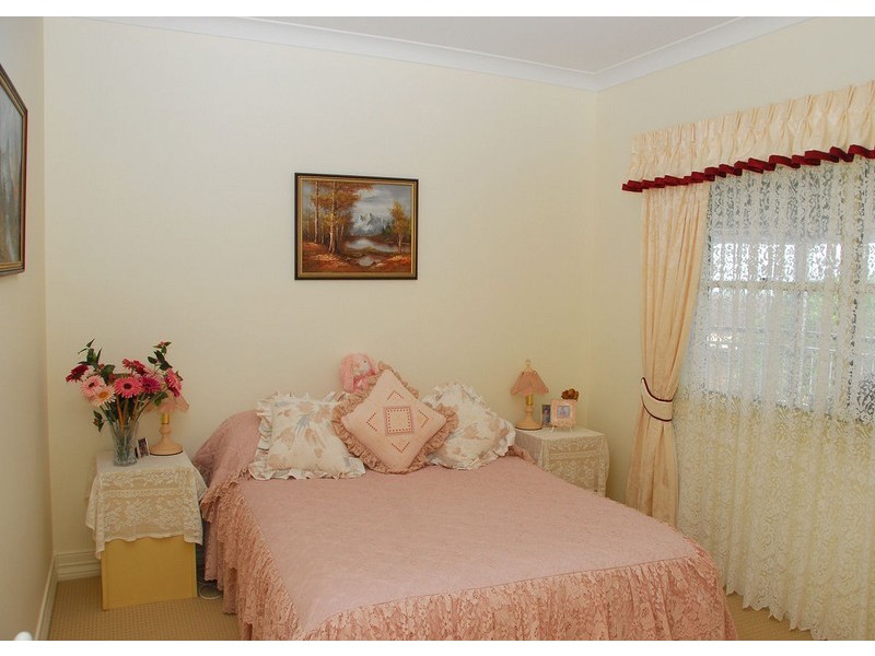 4 Kelly Street, Point Vernon QLD 4655