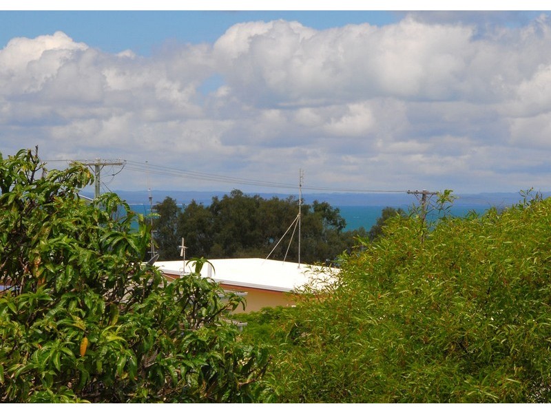 4 Kelly Street, Point Vernon QLD 4655