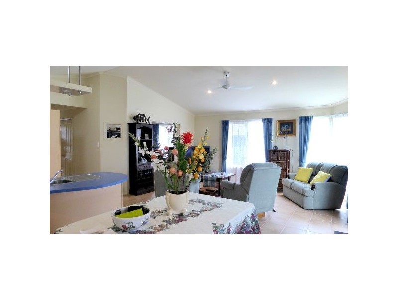 204 – 7 Bay Drive, Urraween QLD 4655