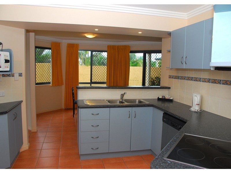 47/33 Elizabeth St, Urangan QLD 4655