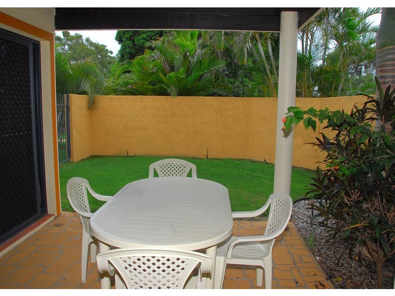 47/33 Elizabeth St, Urangan QLD 4655