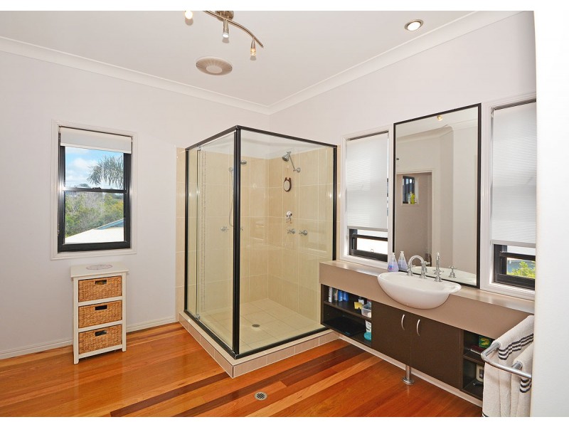 11 Lygon Court, Urraween QLD 4655