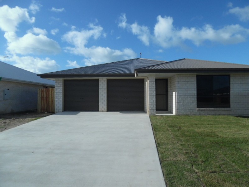 8 Imperial Circuit, Eli Waters QLD 4655