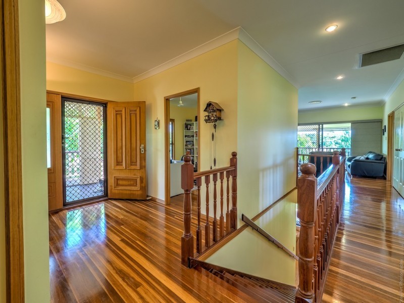 55 Kent Street, Urangan QLD 4655