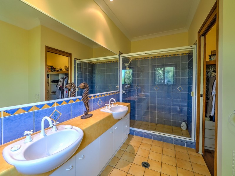 55 Kent Street, Urangan QLD 4655