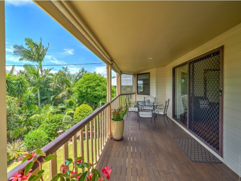 55 Kent Street, Urangan QLD 4655
