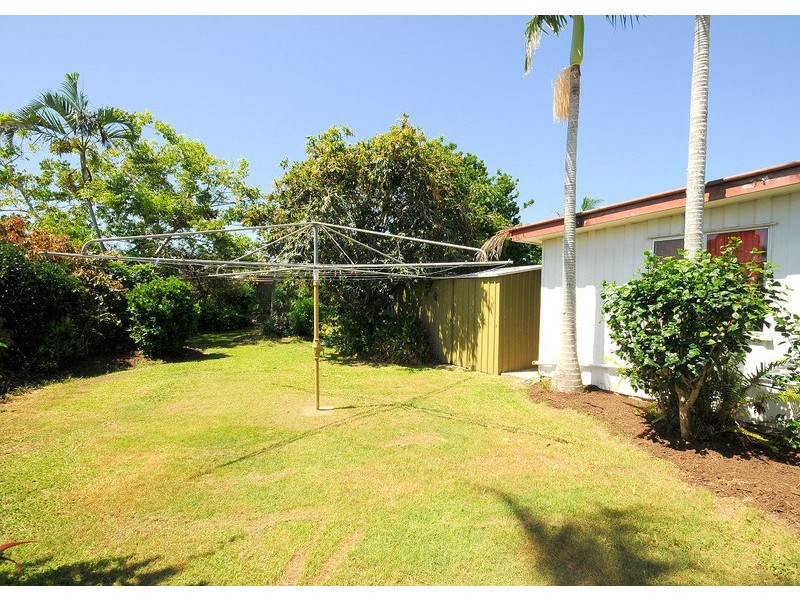 1 Helsham Street,, Point Vernon QLD 4655