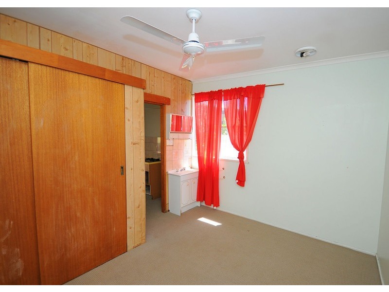 1 Helsham Street,, Point Vernon QLD 4655