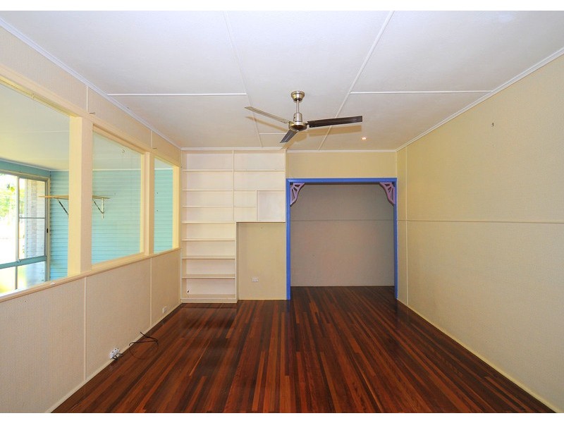 1 Helsham Street,, Point Vernon QLD 4655