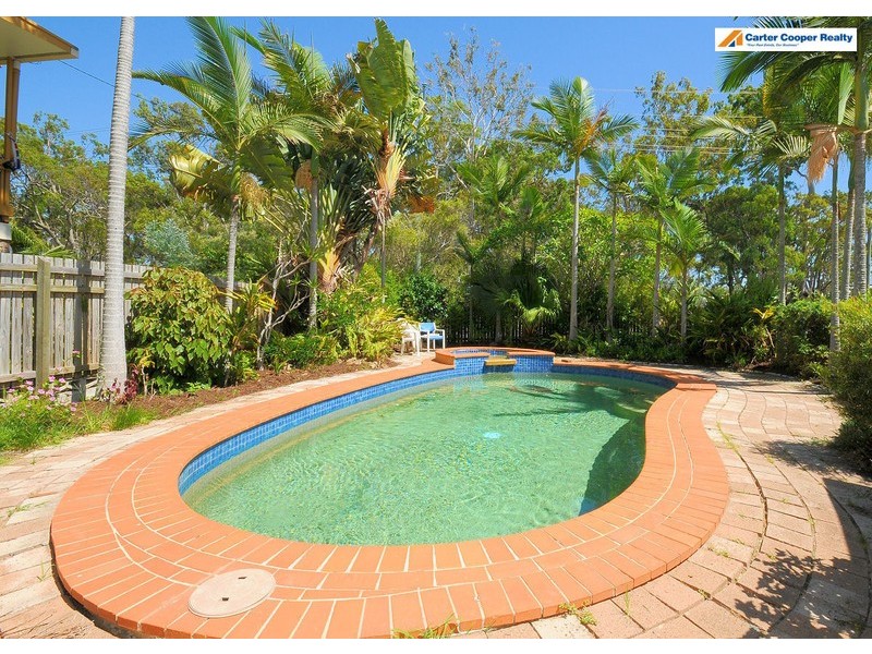 1 Helsham Street,, Point Vernon QLD 4655