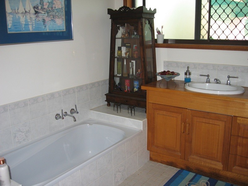 37 William Street,, Urangan QLD 4655
