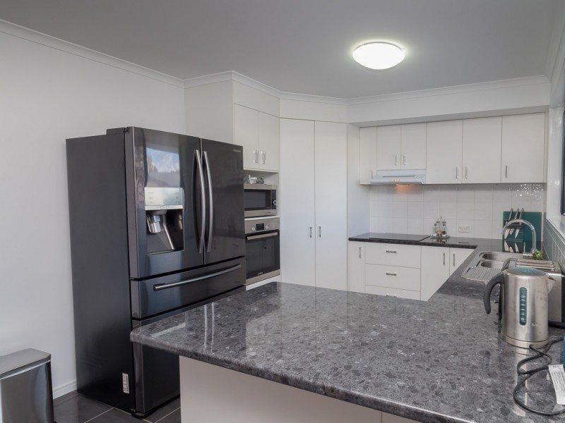 11 Carlisle Court, Kawungan QLD 4655