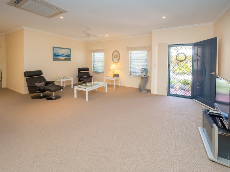 15/34 Elizabeth Street, Urangan QLD 4655