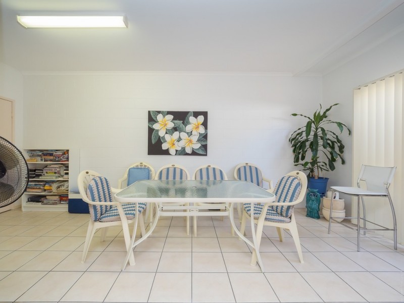 15/34 Elizabeth Street, Urangan QLD 4655