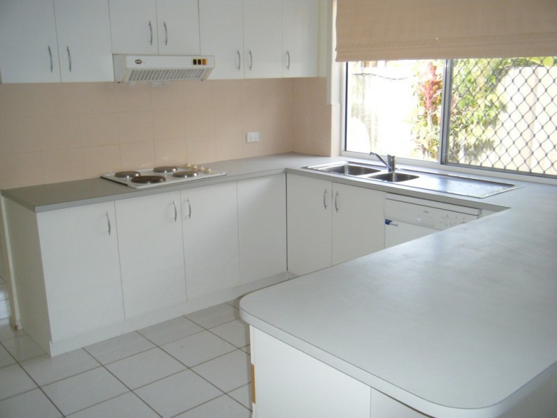 18 Areca Drive, Kawungan QLD 4655