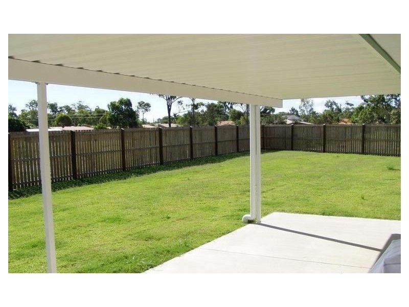 24 Sharyn Court, Point Vernon QLD 4655