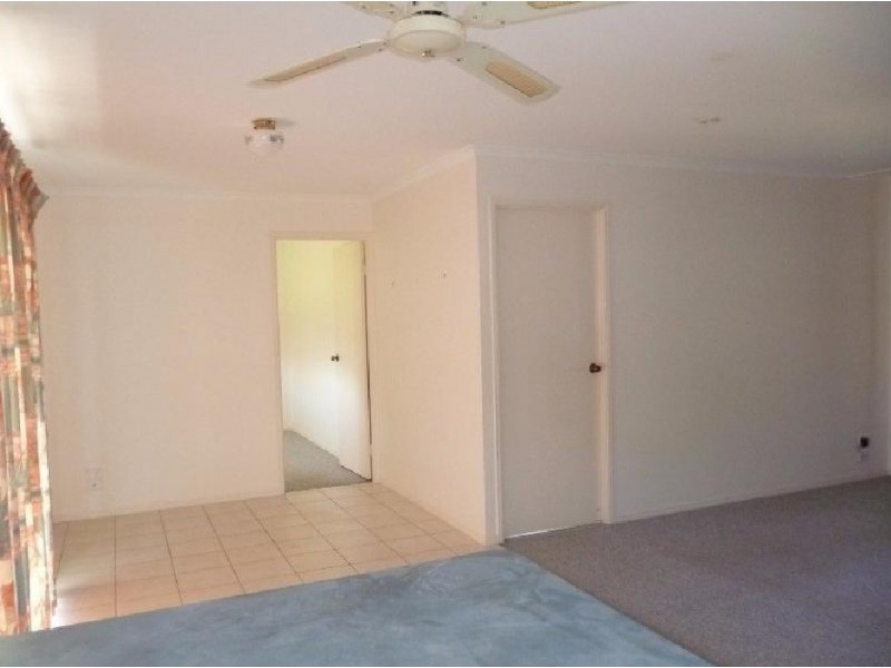 24 Sharyn Court, Point Vernon QLD 4655