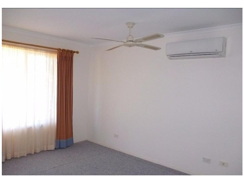 24 Sharyn Court, Point Vernon QLD 4655