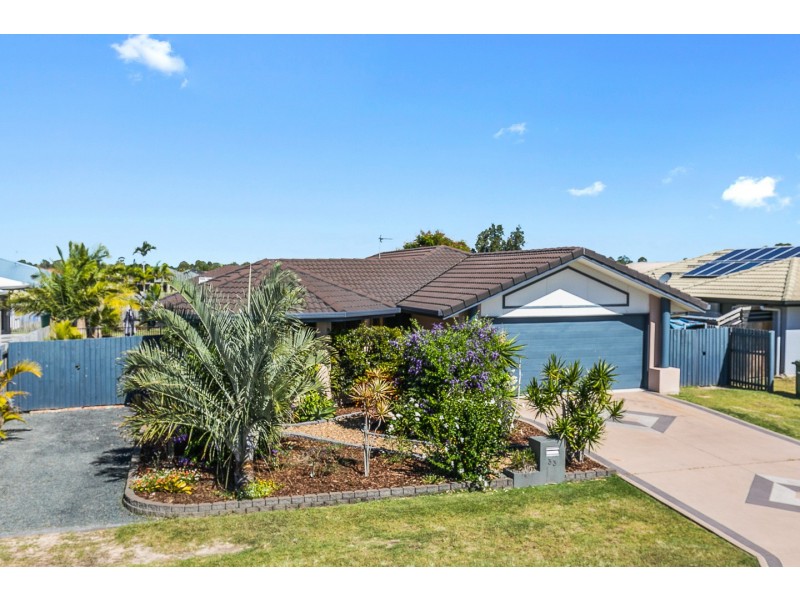 33 Earl St Vincent Circuit, Eli Waters QLD 4655