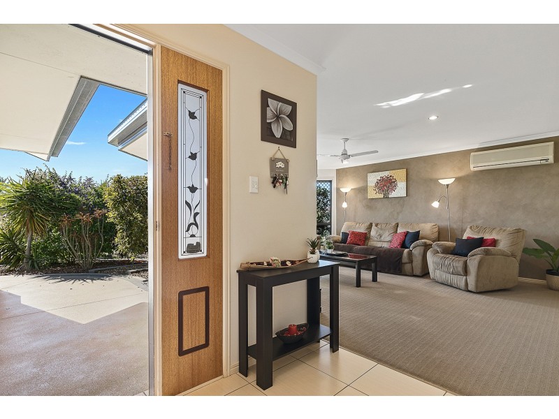 33 Earl St Vincent Circuit, Eli Waters QLD 4655