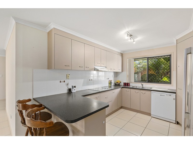33 Earl St Vincent Circuit, Eli Waters QLD 4655