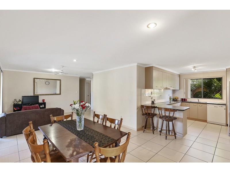 33 Earl St Vincent Circuit, Eli Waters QLD 4655