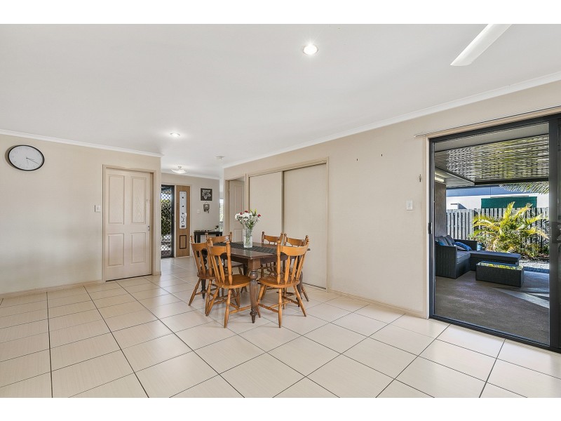 33 Earl St Vincent Circuit, Eli Waters QLD 4655