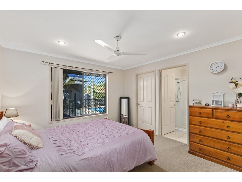 33 Earl St Vincent Circuit, Eli Waters QLD 4655