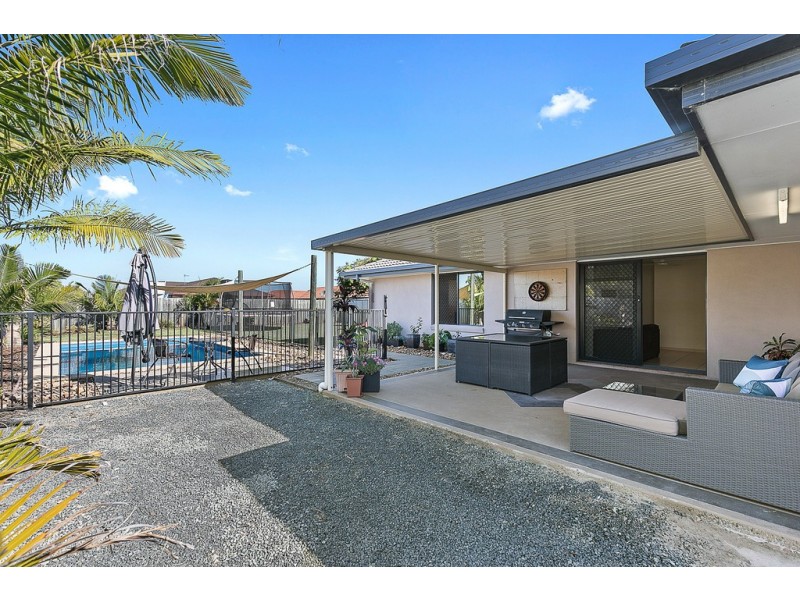 33 Earl St Vincent Circuit, Eli Waters QLD 4655