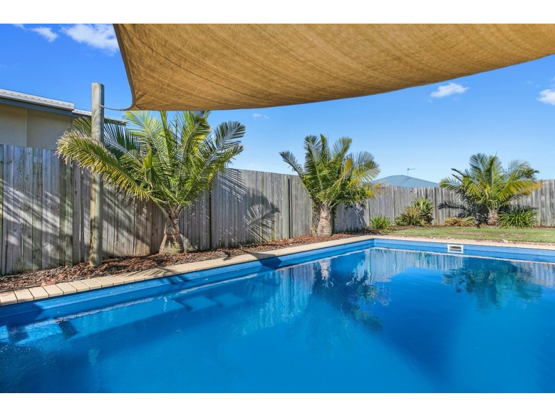 33 Earl St Vincent Circuit, Eli Waters QLD 4655