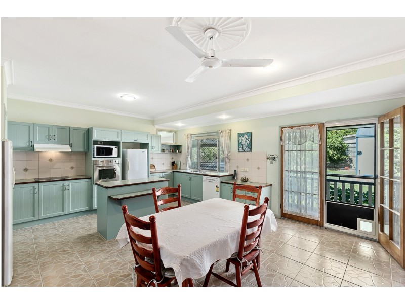 31 Rohan Way, Kawungan QLD 4655