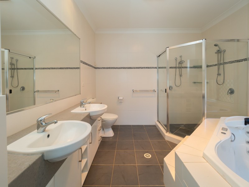 7 Yongala Way, Eli Waters QLD 4655