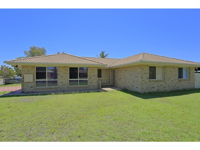 58 Moolyyir Street, Urangan QLD 4655