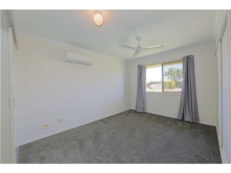 58 Moolyyir Street, Urangan QLD 4655