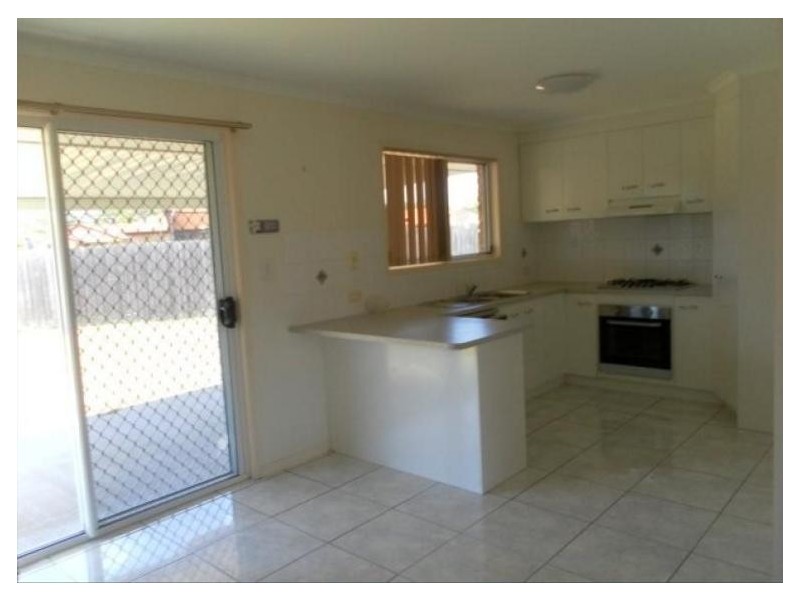 42 Archer Drive, Point Vernon QLD 4655