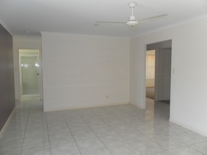 42 Archer Drive, Point Vernon QLD 4655