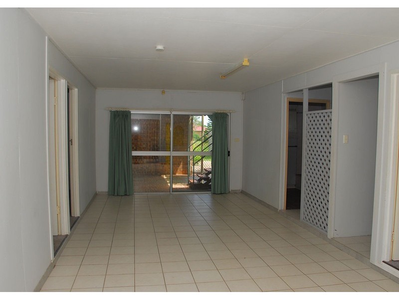 26 Brighton St, Point Vernon QLD 4655