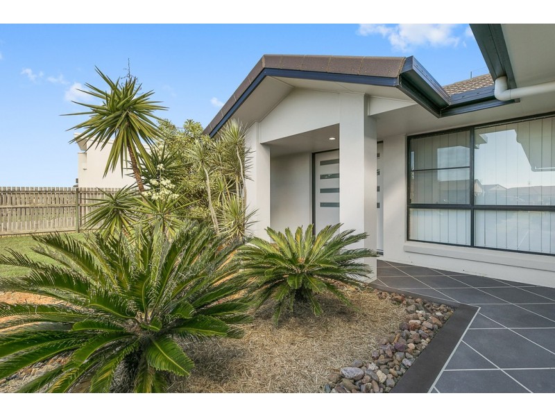 13 Bounty Circuit, Eli Waters QLD 4655