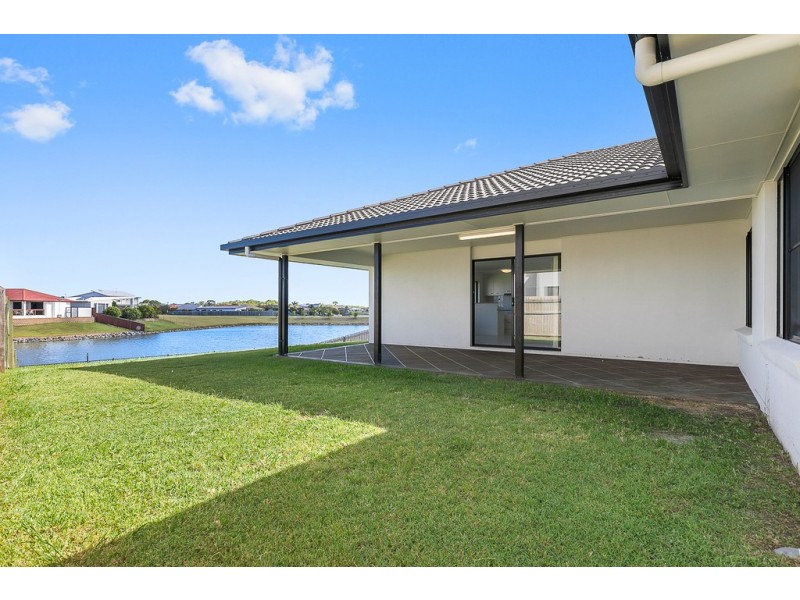 13 Bounty Circuit, Eli Waters QLD 4655