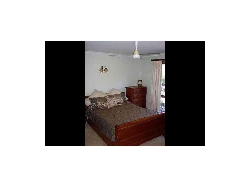 62 Dundowran Rd, Dundowran QLD 4655
