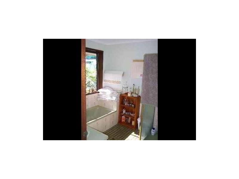 62 Dundowran Rd, Dundowran QLD 4655