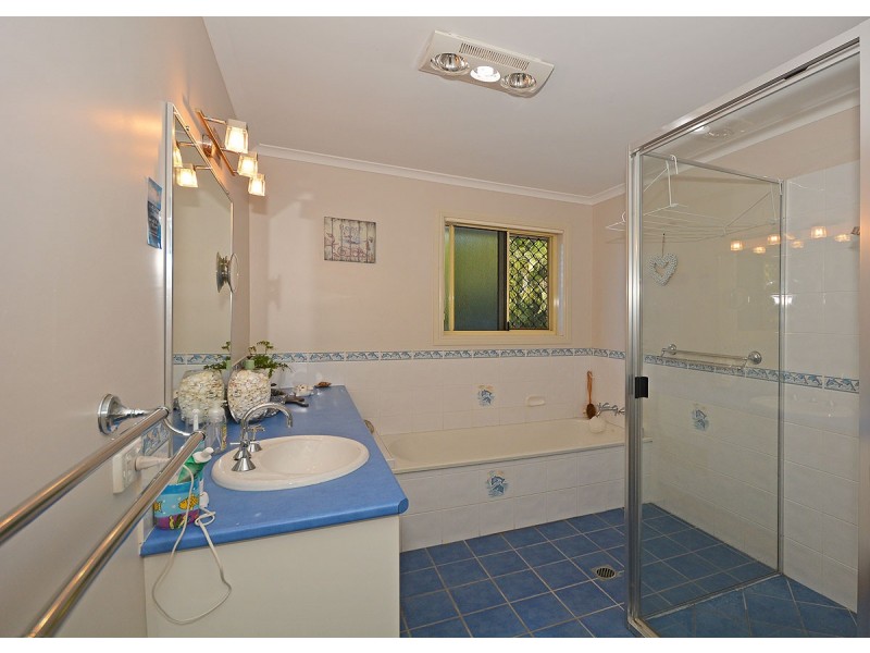 6 Glen Eagles Close, Wondunna QLD 4655