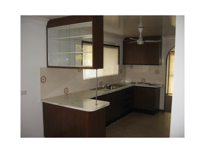 5 Waigani Ave, Kawungan QLD 4655