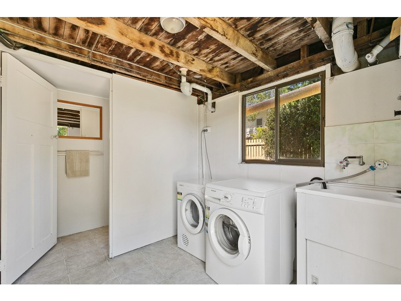 544 Esplanade, Urangan QLD 4655