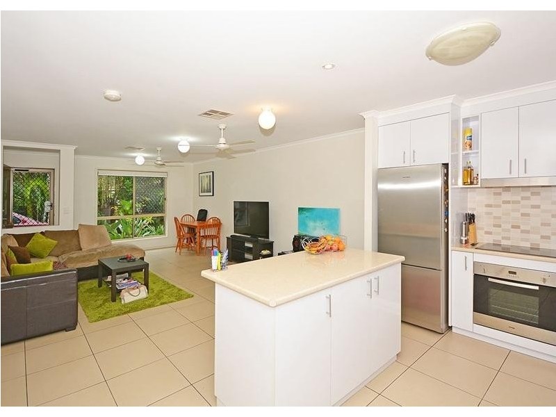 1/9 Watson Street, Pialba QLD 4655