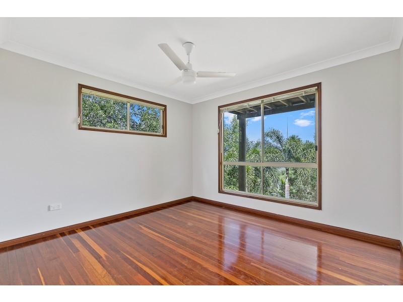 15 Awinya Court, Urraween QLD 4655