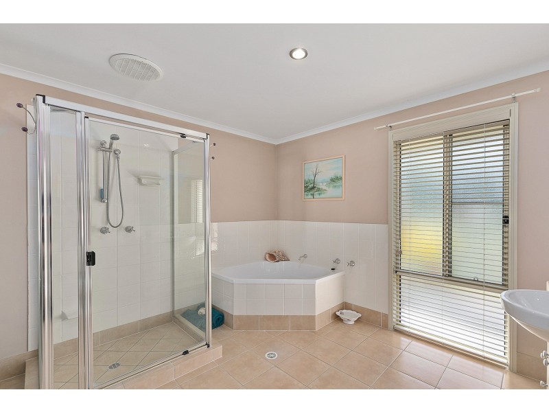 86 Carrick Way, Wondunna QLD 4655