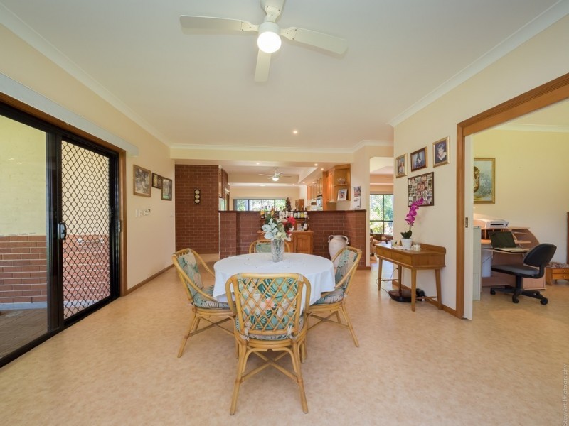 2 Koro Court, Dundowran Beach QLD 4655