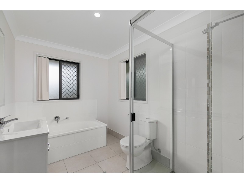 20B Cunningham Street, Torquay QLD 4655